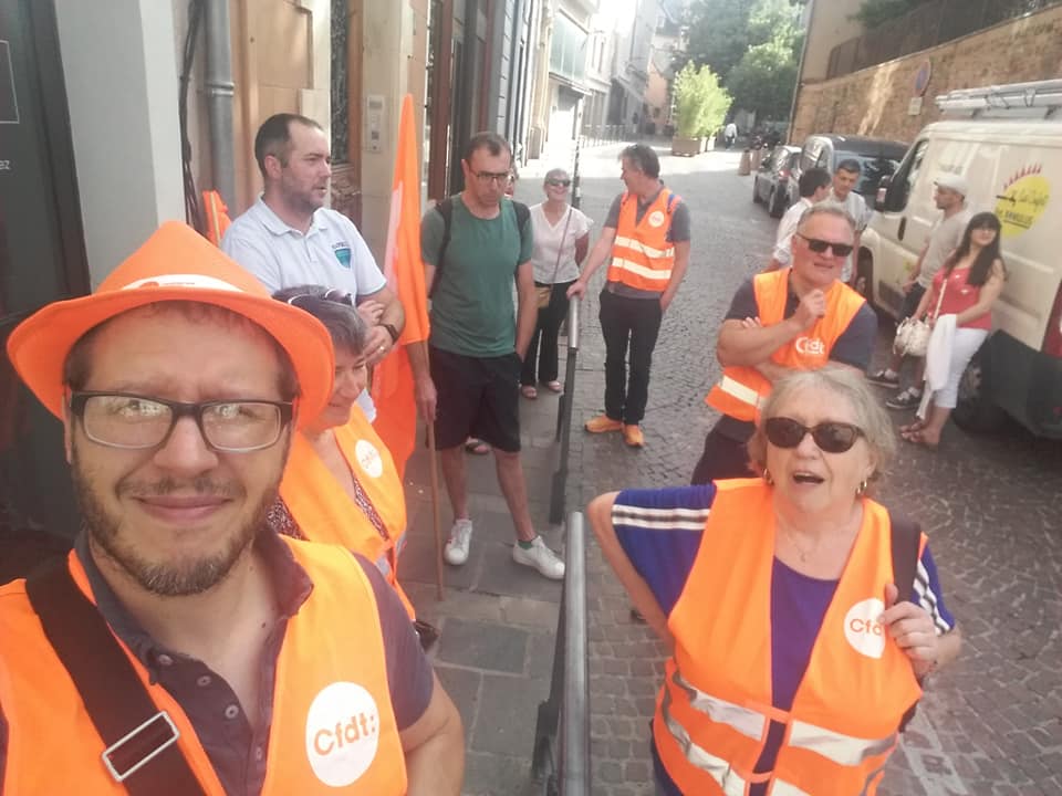 Mobilisation des agents du Département de l'Aveyron à Rodez le 17 juin 2022 - CFDT